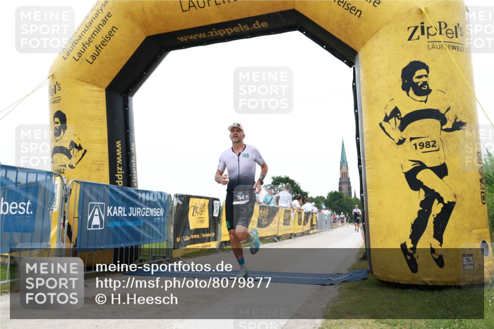 22.06.2025 - Viking Triathlon H.Heesch http://msf.ph/oto/8079877 22.06.2025 15:58:27 Laufen 254 meine-sportfotos.de
