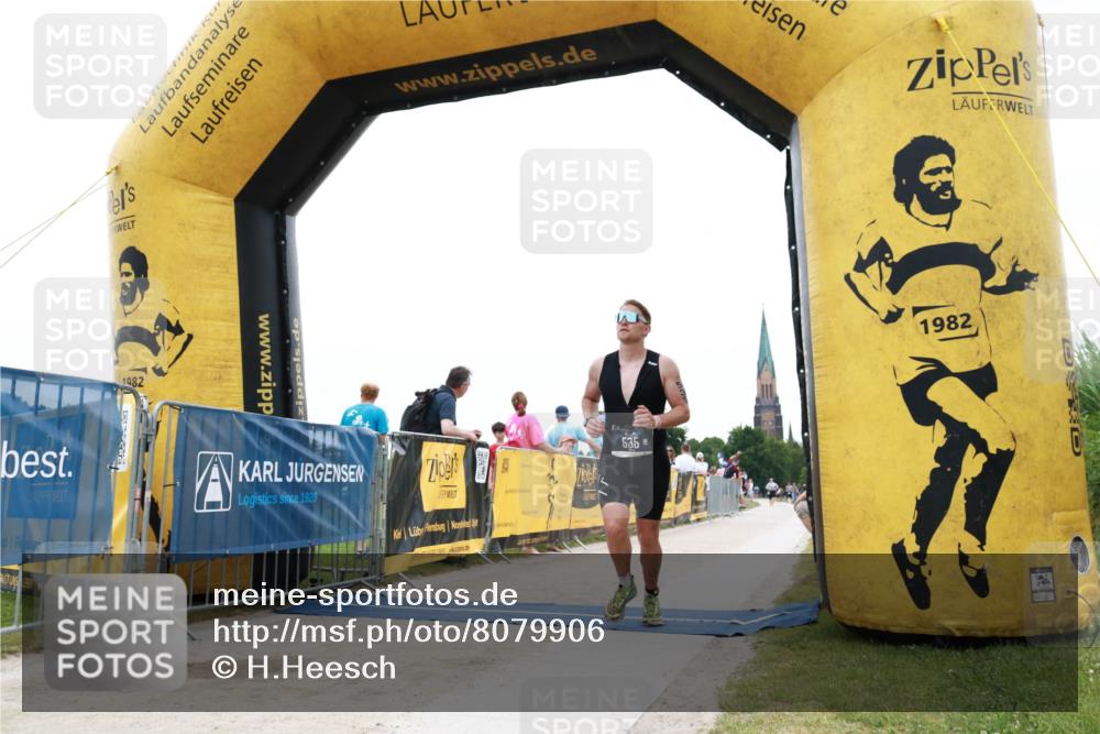22.06.2025 - Viking Triathlon H.Heesch http://msf.ph/oto/8079906 22.06.2025 15:59:02 Laufen 535 meine-sportfotos.de