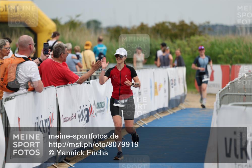 22.06.2025 - Viking Triathlon Yannick Fuchs http://msf.ph/oto/8079919 22.06.2025 16:49:55 Ziel 499 meine-sportfotos.de