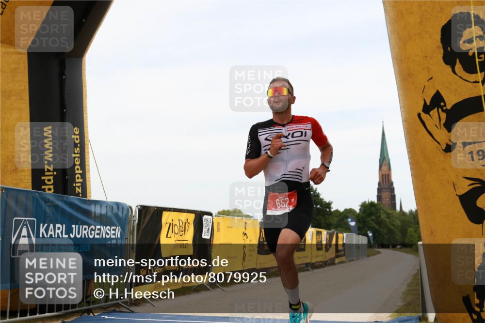 22.06.2025 - Viking Triathlon H.Heesch http://msf.ph/oto/8079925 22.06.2025 12:46:59 Laufen 652 meine-sportfotos.de