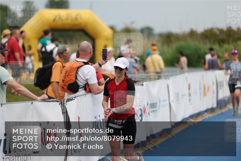 22.06.2025 - Viking Triathlon Yannick Fuchs http://msf.ph/oto/8079943 22.06.2025 16:49:56 Ziel 477, 499 meine-sportfotos.de