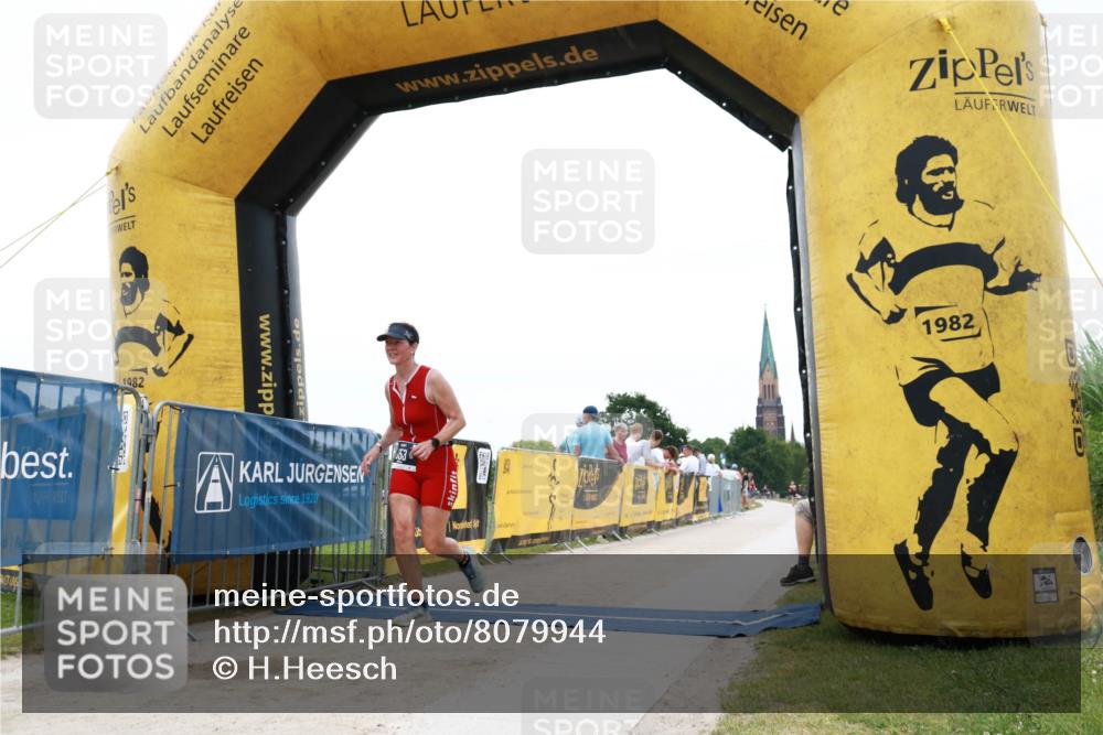 22.06.2025 - Viking Triathlon H.Heesch http://msf.ph/oto/8079944 22.06.2025 16:00:20 Laufen 353 meine-sportfotos.de