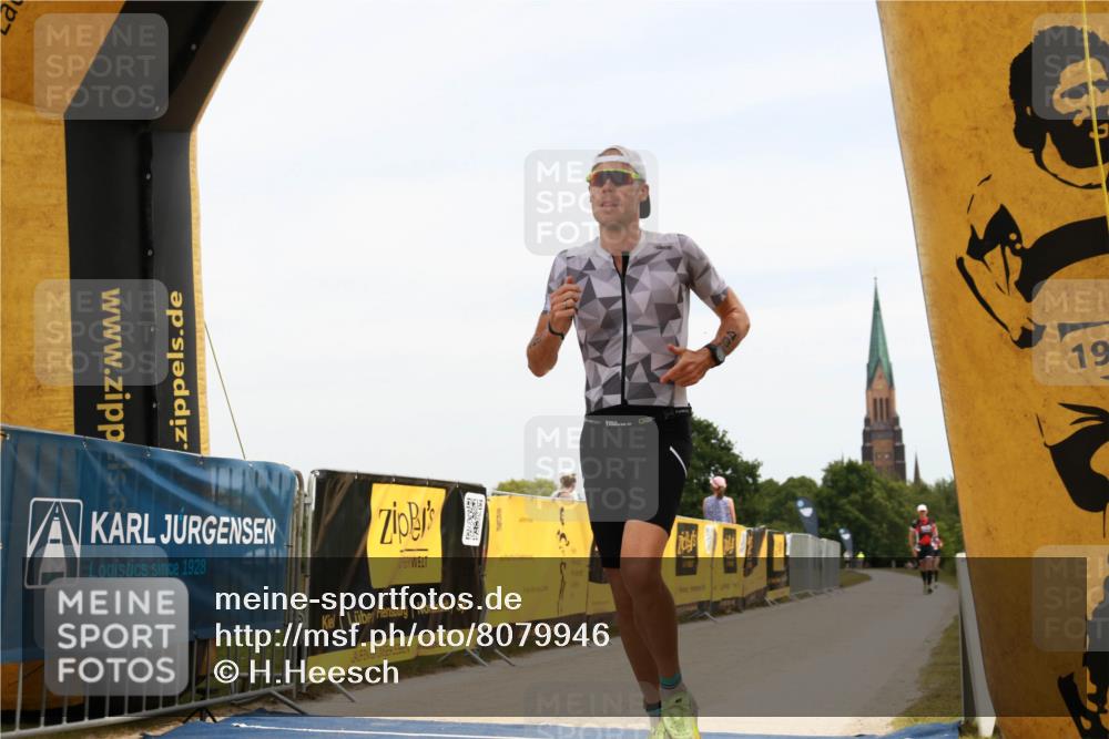 22.06.2025 - Viking Triathlon H.Heesch http://msf.ph/oto/8079946 22.06.2025 12:48:45 Laufen 485 meine-sportfotos.de