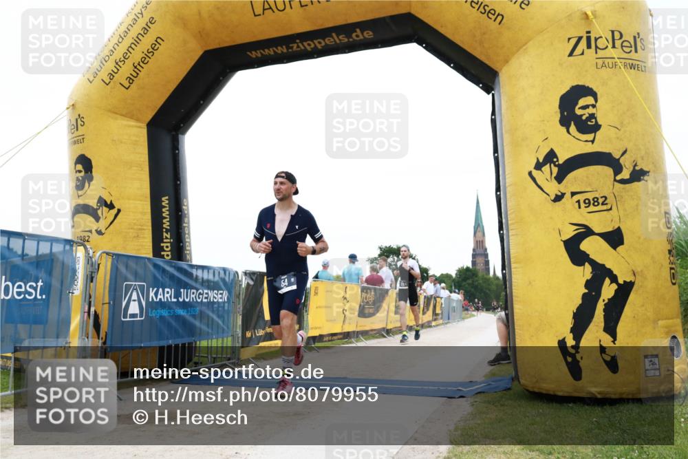 22.06.2025 - Viking Triathlon H.Heesch http://msf.ph/oto/8079955 22.06.2025 16:00:56 Laufen 54, 378 meine-sportfotos.de