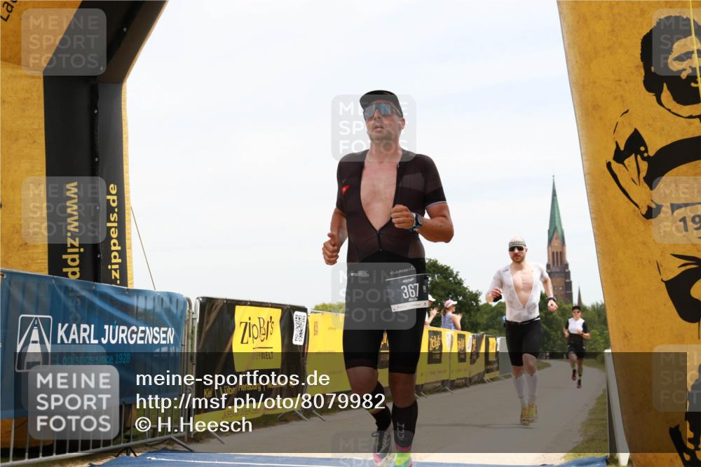22.06.2025 - Viking Triathlon H.Heesch http://msf.ph/oto/8079982 22.06.2025 12:50:17 Laufen 11, 258, 367 meine-sportfotos.de