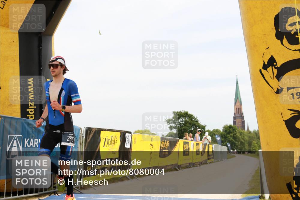 22.06.2025 - Viking Triathlon H.Heesch http://msf.ph/oto/8080004 22.06.2025 12:51:16 Laufen 286 meine-sportfotos.de
