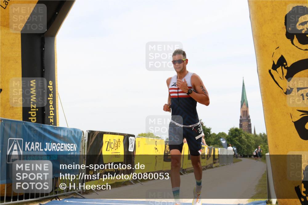22.06.2025 - Viking Triathlon H.Heesch http://msf.ph/oto/8080053 22.06.2025 12:55:00 Laufen 340, 444 meine-sportfotos.de