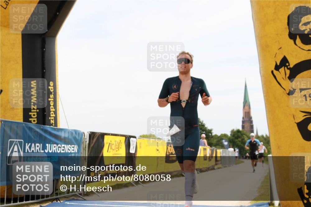 22.06.2025 - Viking Triathlon H.Heesch http://msf.ph/oto/8080058 22.06.2025 12:55:11 Laufen 152, 458 meine-sportfotos.de