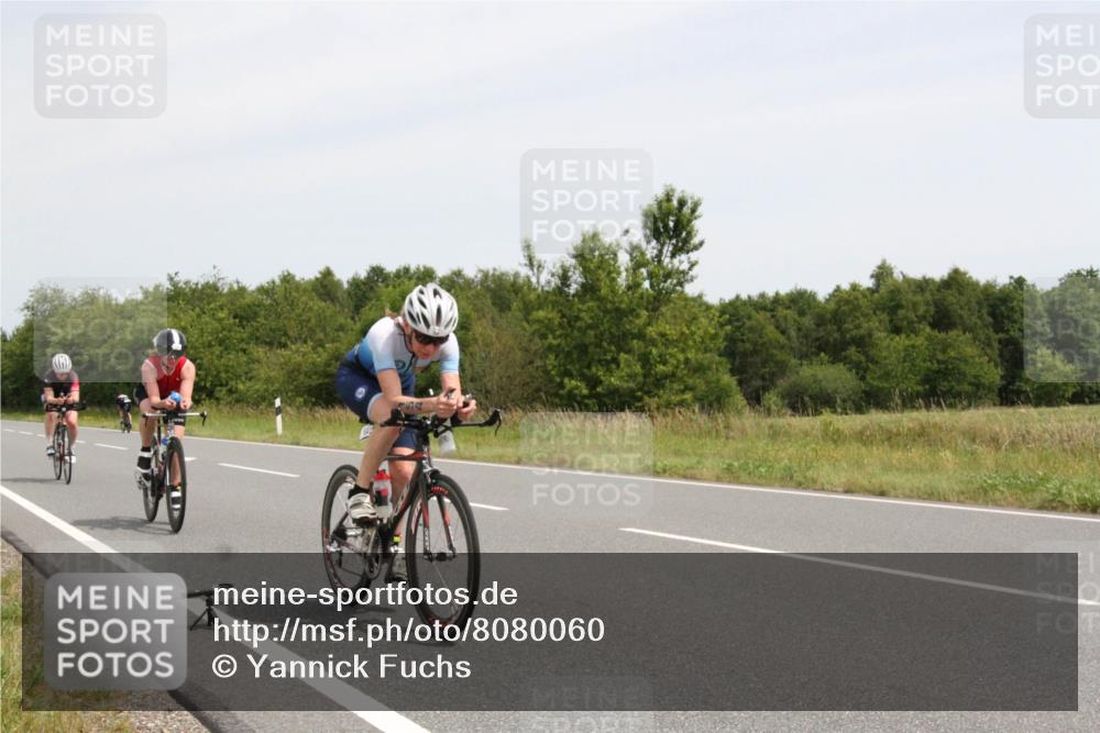 22.06.2025 - Viking Triathlon Yannick Fuchs http://msf.ph/oto/8080060 22.06.2025 12:19:18 Radfahren 124, 154, 207, 251, 336 meine-sportfotos.de