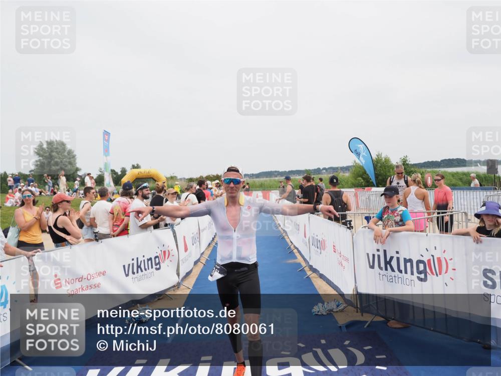 22.06.2025 - Viking Triathlon MichiJ http://msf.ph/oto/8080061 22.06.2025 14:40:02 Ziel 229, 381 meine-sportfotos.de