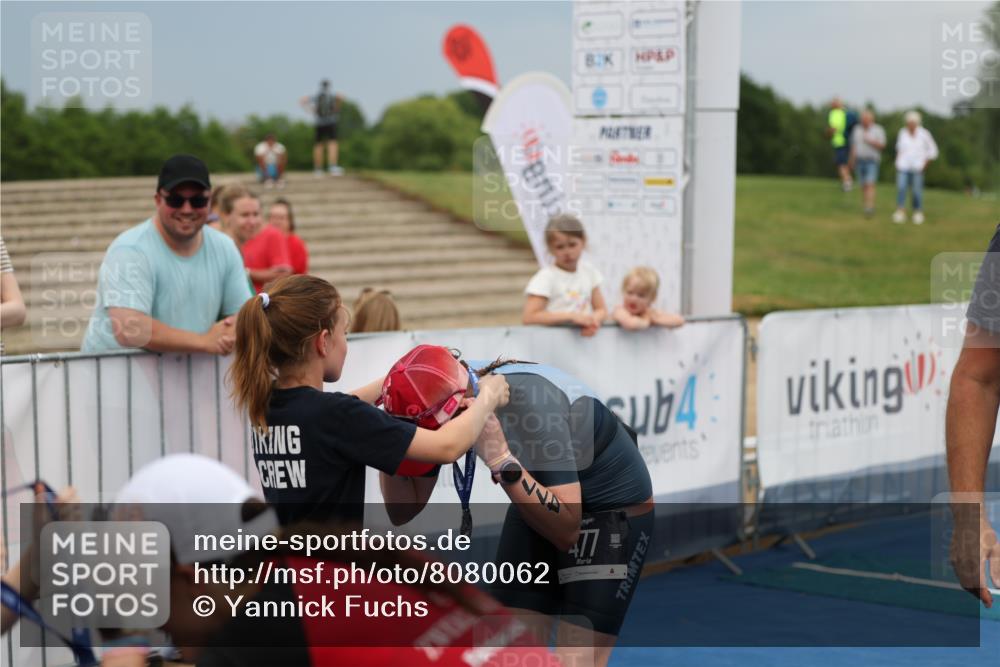 22.06.2025 - Viking Triathlon Yannick Fuchs http://msf.ph/oto/8080062 22.06.2025 16:50:07 Ziel 477 meine-sportfotos.de