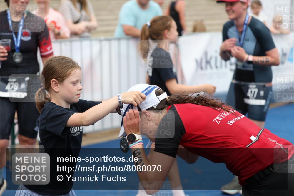 22.06.2025 - Viking Triathlon Yannick Fuchs http://msf.ph/oto/8080070 22.06.2025 16:50:08 Ziel  meine-sportfotos.de