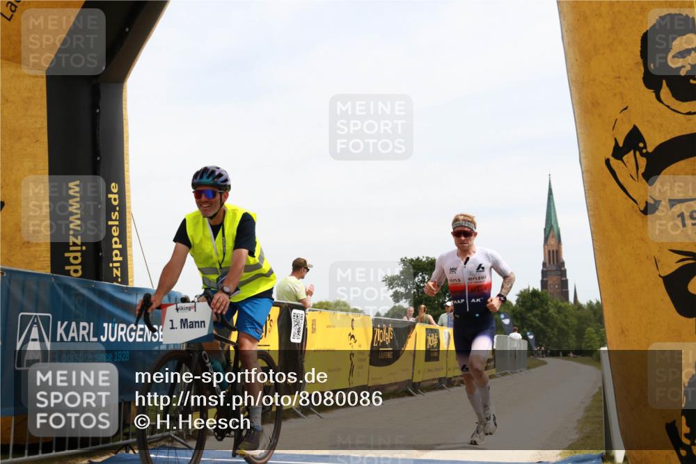 22.06.2025 - Viking Triathlon H.Heesch http://msf.ph/oto/8080086 22.06.2025 12:56:30 Laufen 4 meine-sportfotos.de
