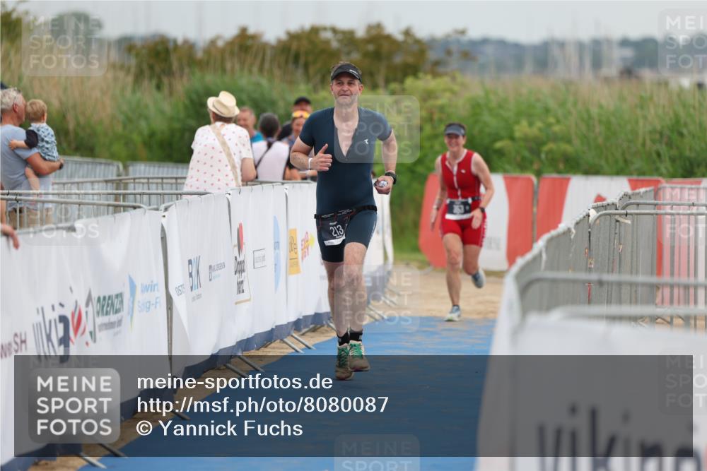 22.06.2025 - Viking Triathlon Yannick Fuchs http://msf.ph/oto/8080087 22.06.2025 16:50:52 Ziel 213, 353 meine-sportfotos.de
