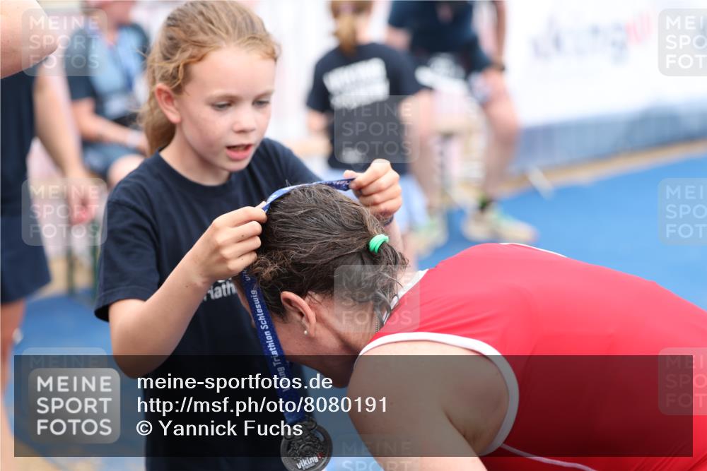 22.06.2025 - Viking Triathlon Yannick Fuchs http://msf.ph/oto/8080191 22.06.2025 16:51:03 Ziel 353 meine-sportfotos.de