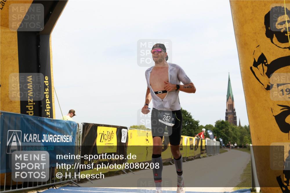 22.06.2025 - Viking Triathlon H.Heesch http://msf.ph/oto/8080208 22.06.2025 13:01:35 Laufen 242 meine-sportfotos.de