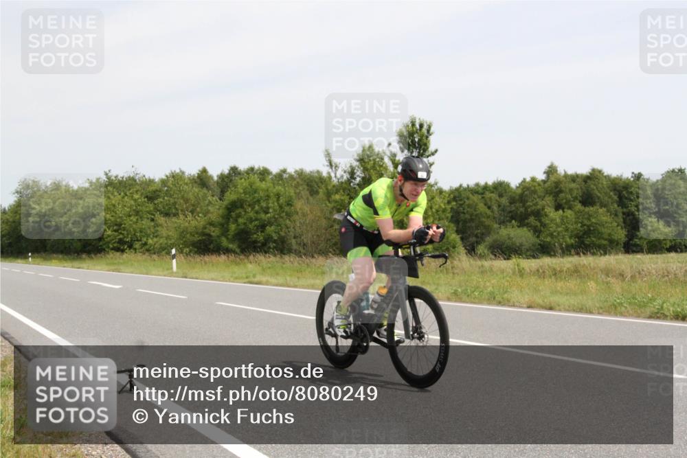 22.06.2025 - Viking Triathlon Yannick Fuchs http://msf.ph/oto/8080249 22.06.2025 12:20:28 Radfahren 66, 436, 448, 536 meine-sportfotos.de