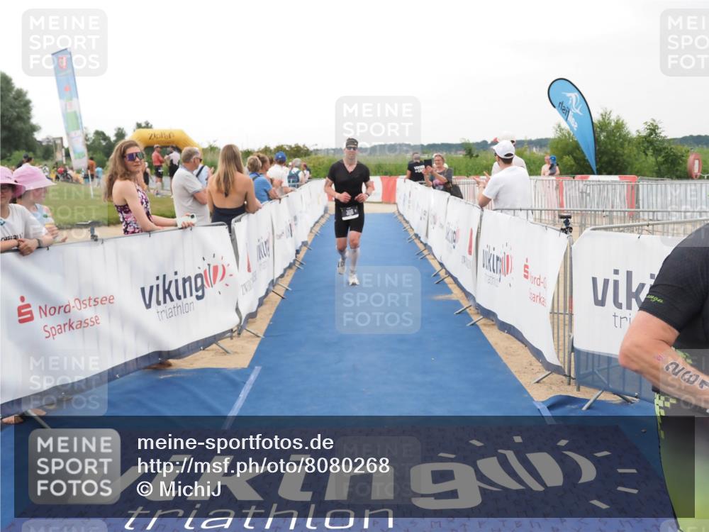 22.06.2025 - Viking Triathlon MichiJ http://msf.ph/oto/8080268 22.06.2025 15:56:43 Ziel 261, 306 meine-sportfotos.de