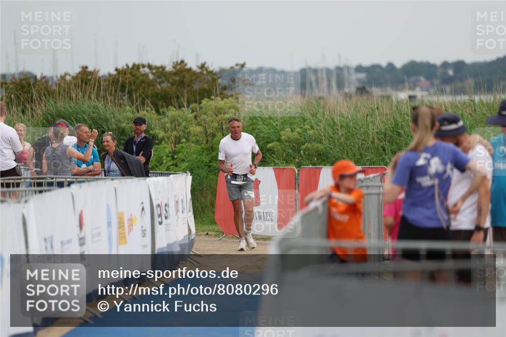 22.06.2025 - Viking Triathlon Yannick Fuchs http://msf.ph/oto/8080296 22.06.2025 16:53:26 Ziel  meine-sportfotos.de
