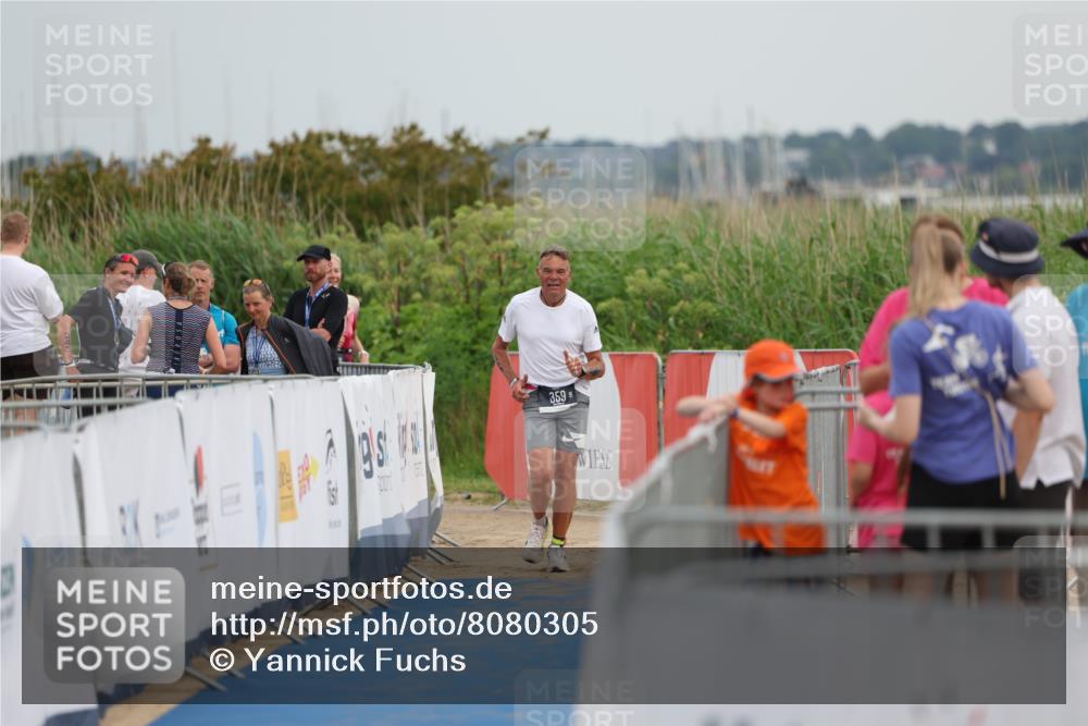22.06.2025 - Viking Triathlon Yannick Fuchs http://msf.ph/oto/8080305 22.06.2025 16:53:28 Ziel  meine-sportfotos.de