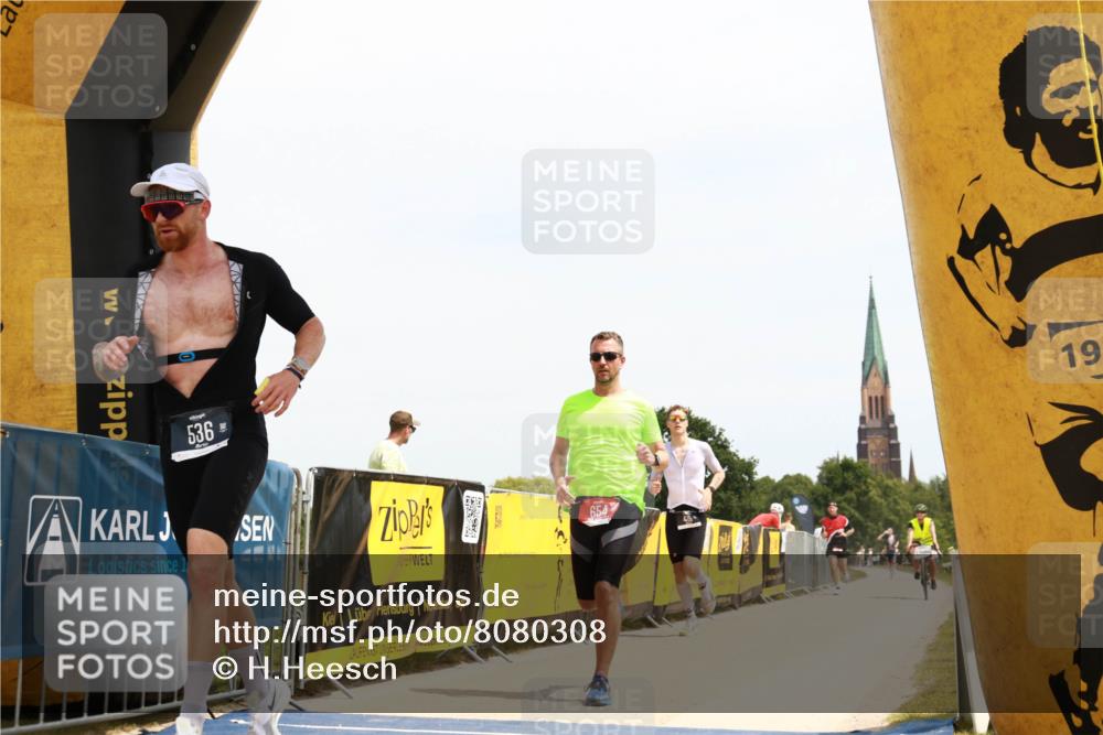 22.06.2025 - Viking Triathlon H.Heesch http://msf.ph/oto/8080308 22.06.2025 13:04:34 Laufen 1, 435, 527, 536, 654 meine-sportfotos.de