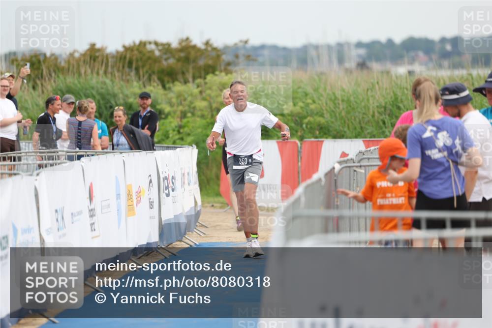 22.06.2025 - Viking Triathlon Yannick Fuchs http://msf.ph/oto/8080318 22.06.2025 16:53:30 Ziel  meine-sportfotos.de