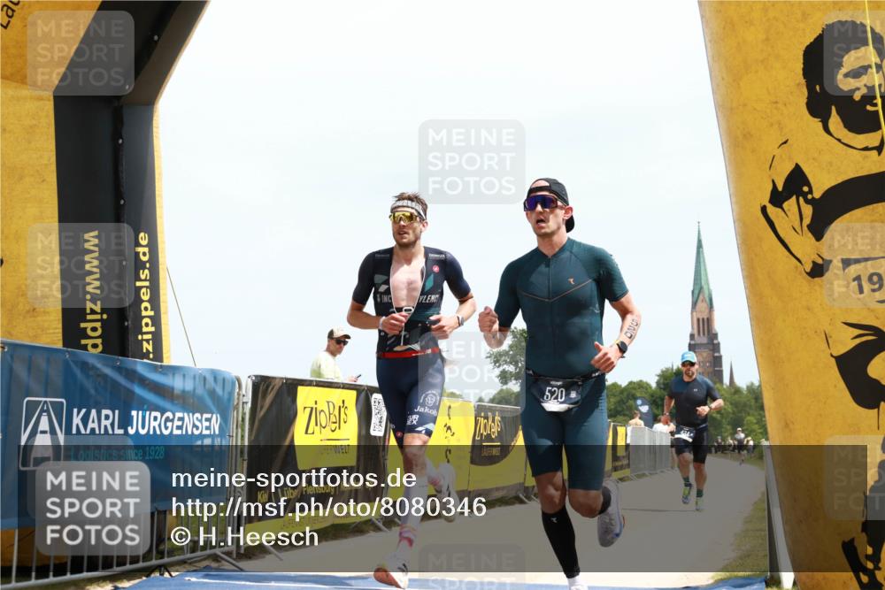22.06.2025 - Viking Triathlon H.Heesch http://msf.ph/oto/8080346 22.06.2025 13:04:45 Laufen 434, 520, 557, 641 meine-sportfotos.de