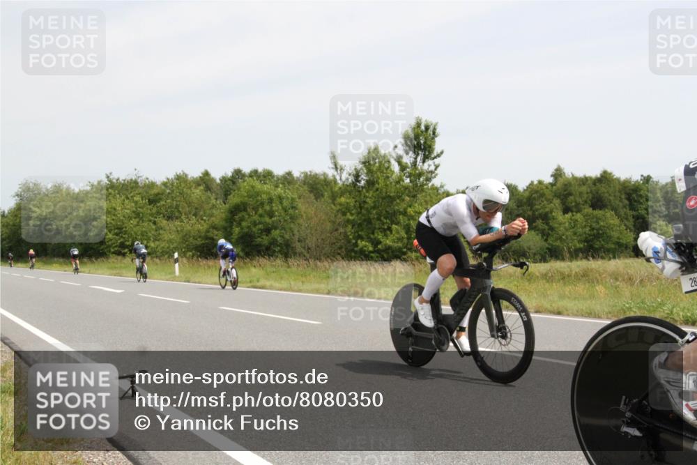 22.06.2025 - Viking Triathlon Yannick Fuchs http://msf.ph/oto/8080350 22.06.2025 12:20:43 Radfahren 40, 108, 128, 181, 230, 283, 369, 374, 388, 499, 654 meine-sportfotos.de