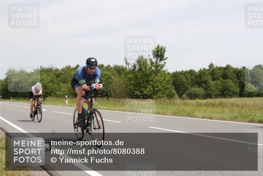 22.06.2025 - Viking Triathlon Yannick Fuchs http://msf.ph/oto/8080388 22.06.2025 12:20:50 Radfahren 25, 43, 128, 181, 187, 316, 374, 388, 407, 506, 654 meine-sportfotos.de