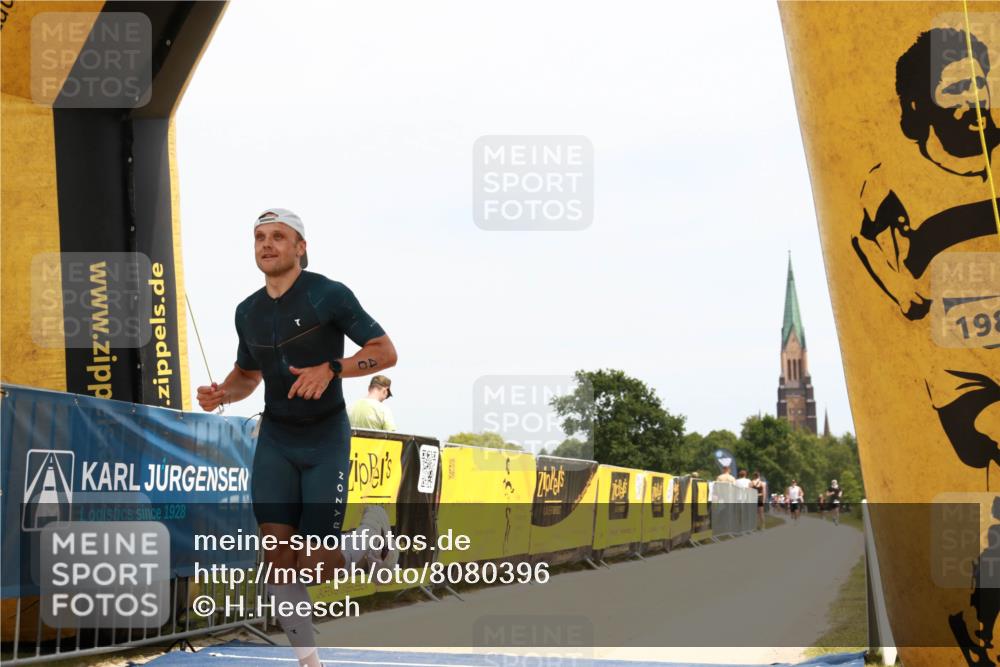 22.06.2025 - Viking Triathlon H.Heesch http://msf.ph/oto/8080396 22.06.2025 13:05:51 Laufen 40 meine-sportfotos.de