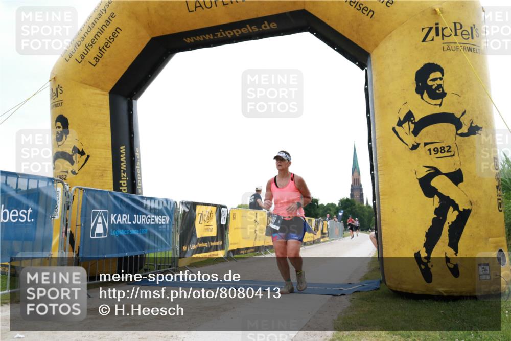 22.06.2025 - Viking Triathlon H.Heesch http://msf.ph/oto/8080413 22.06.2025 16:20:01 Laufen 89 meine-sportfotos.de