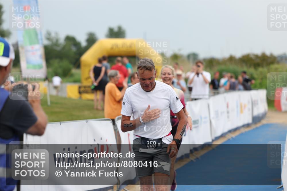 22.06.2025 - Viking Triathlon Yannick Fuchs http://msf.ph/oto/8080416 22.06.2025 16:53:38 Ziel 359, 436 meine-sportfotos.de