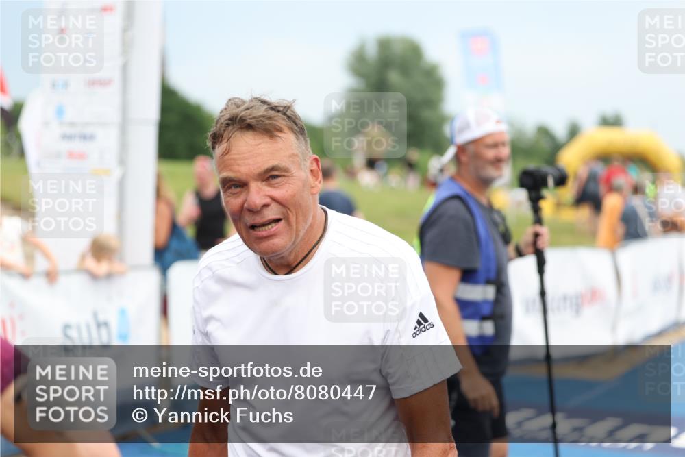 22.06.2025 - Viking Triathlon Yannick Fuchs http://msf.ph/oto/8080447 22.06.2025 16:53:45 Ziel  meine-sportfotos.de