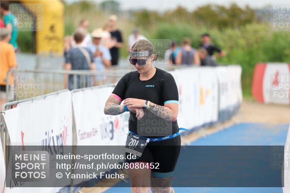 22.06.2025 - Viking Triathlon Yannick Fuchs http://msf.ph/oto/8080452 22.06.2025 16:54:16 Ziel 201 meine-sportfotos.de