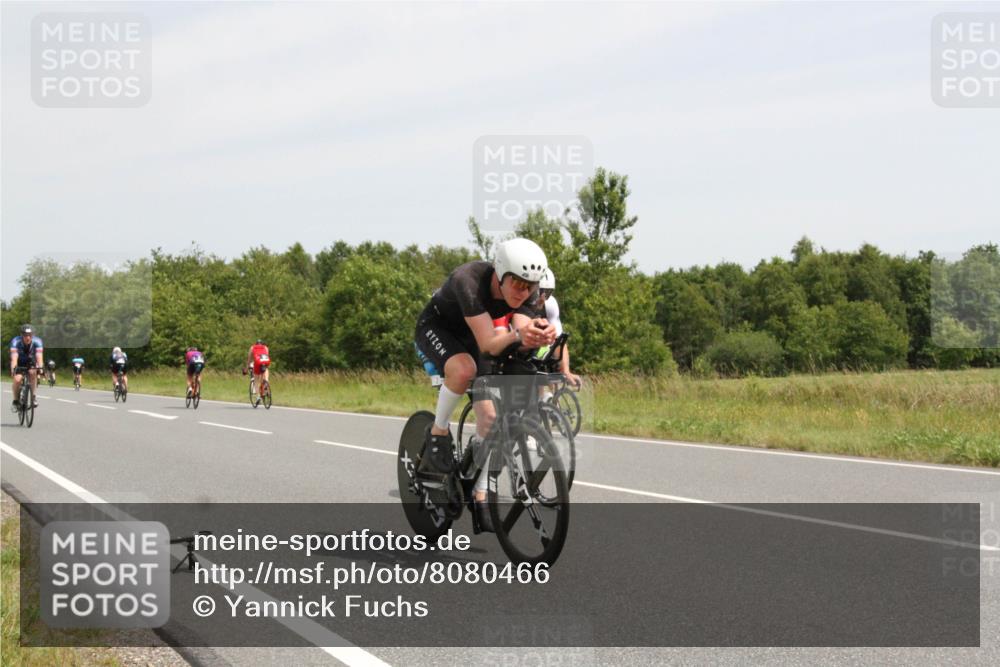22.06.2025 - Viking Triathlon Yannick Fuchs http://msf.ph/oto/8080466 22.06.2025 12:21:02 Radfahren 2, 53, 62, 98, 100, 349, 476, 522, 647, 661 meine-sportfotos.de