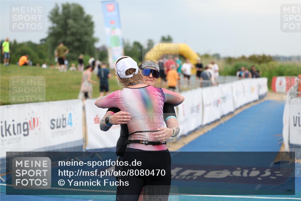 22.06.2025 - Viking Triathlon Yannick Fuchs http://msf.ph/oto/8080470 22.06.2025 16:54:19 Ziel 201 meine-sportfotos.de