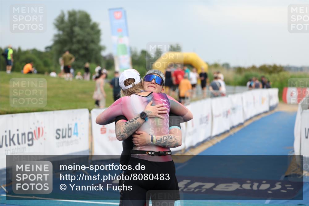 22.06.2025 - Viking Triathlon Yannick Fuchs http://msf.ph/oto/8080483 22.06.2025 16:54:20 Ziel 201 meine-sportfotos.de