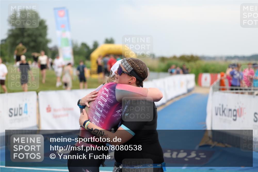 22.06.2025 - Viking Triathlon Yannick Fuchs http://msf.ph/oto/8080538 22.06.2025 16:54:35 Ziel  meine-sportfotos.de