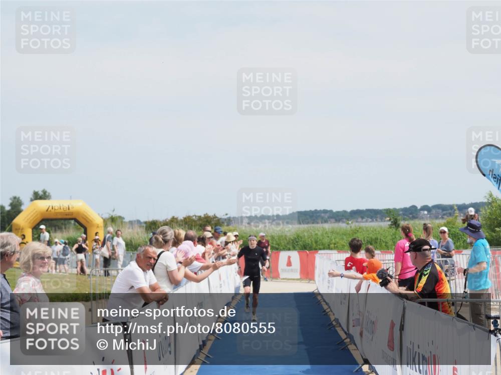 22.06.2025 - Viking Triathlon MichiJ http://msf.ph/oto/8080555 22.06.2025 14:21:27 Ziel 10 meine-sportfotos.de