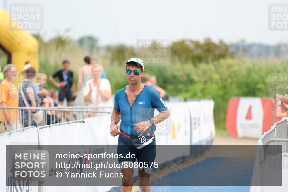 22.06.2025 - Viking Triathlon Yannick Fuchs http://msf.ph/oto/8080575 22.06.2025 16:56:16 Ziel 23 meine-sportfotos.de