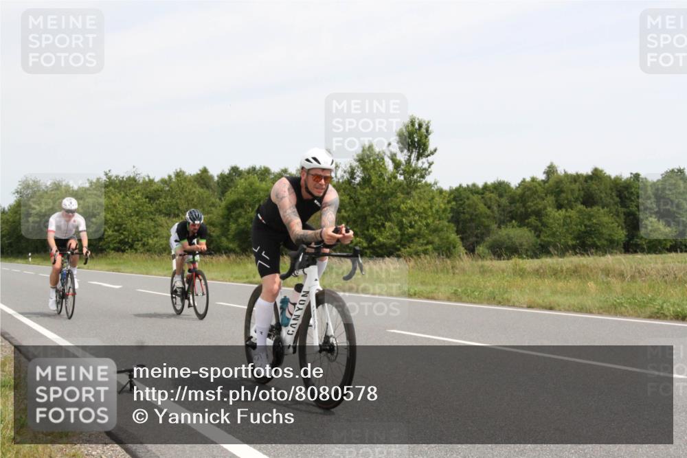 22.06.2025 - Viking Triathlon Yannick Fuchs http://msf.ph/oto/8080578 22.06.2025 12:21:56 Radfahren 278, 318, 350, 377, 442, 606 meine-sportfotos.de