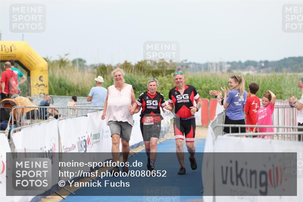 22.06.2025 - Viking Triathlon Yannick Fuchs http://msf.ph/oto/8080652 22.06.2025 16:59:28 Ziel 640 meine-sportfotos.de