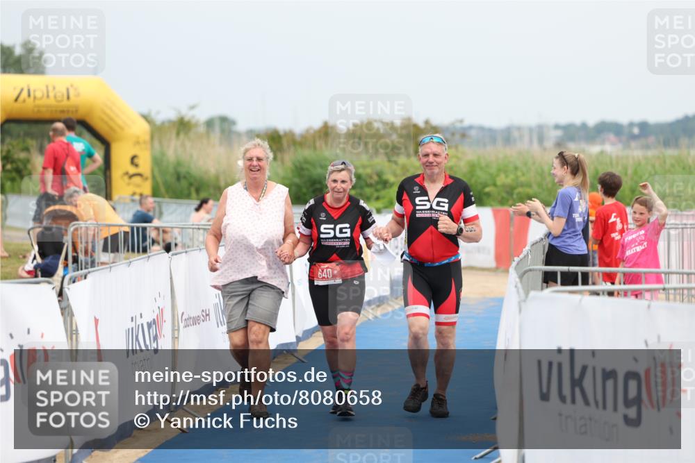 22.06.2025 - Viking Triathlon Yannick Fuchs http://msf.ph/oto/8080658 22.06.2025 16:59:29 Ziel 640 meine-sportfotos.de