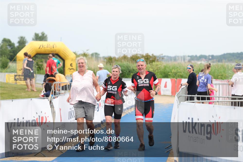 22.06.2025 - Viking Triathlon Yannick Fuchs http://msf.ph/oto/8080664 22.06.2025 16:59:30 Ziel 640 meine-sportfotos.de