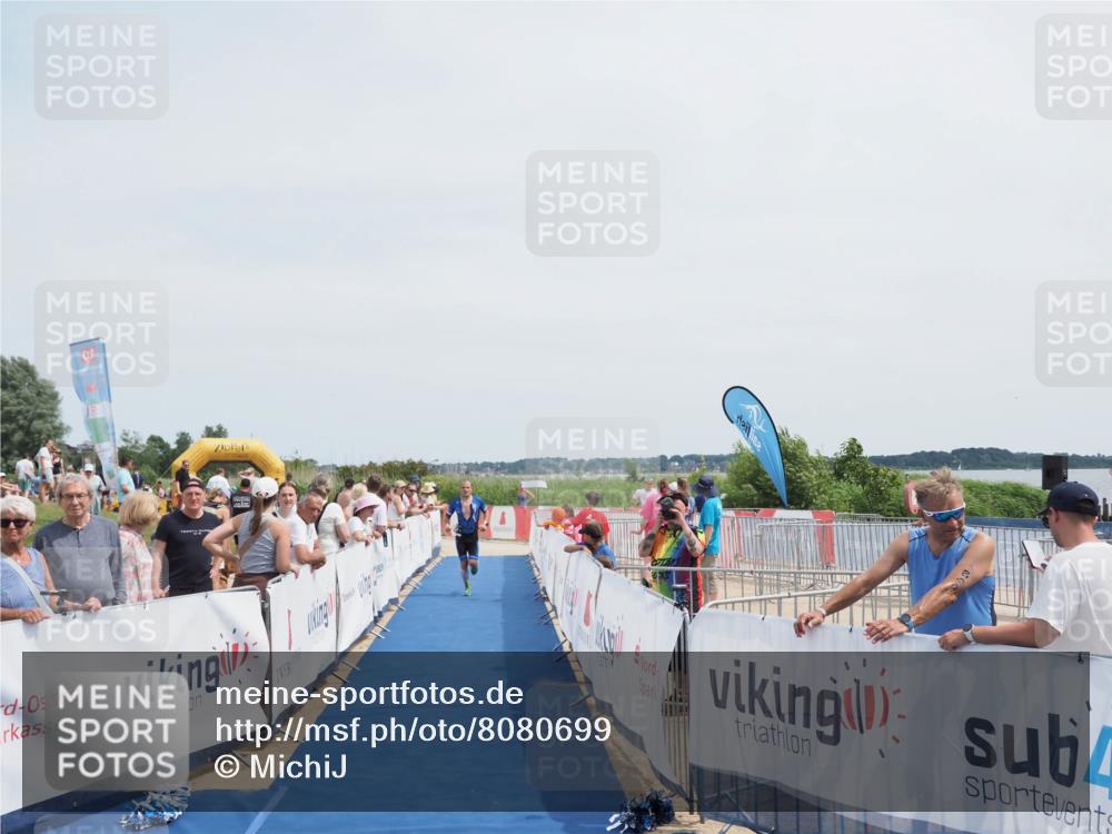 22.06.2025 - Viking Triathlon MichiJ http://msf.ph/oto/8080699 22.06.2025 14:23:13 Ziel 347 meine-sportfotos.de