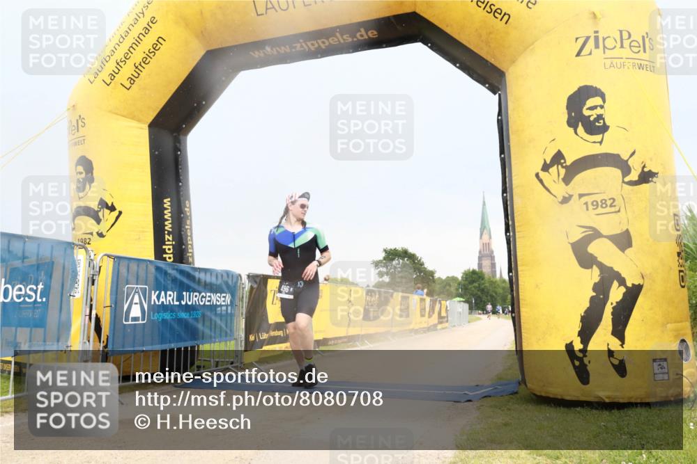 22.06.2025 - Viking Triathlon H.Heesch http://msf.ph/oto/8080708 22.06.2025 16:38:10 Laufen 496 meine-sportfotos.de