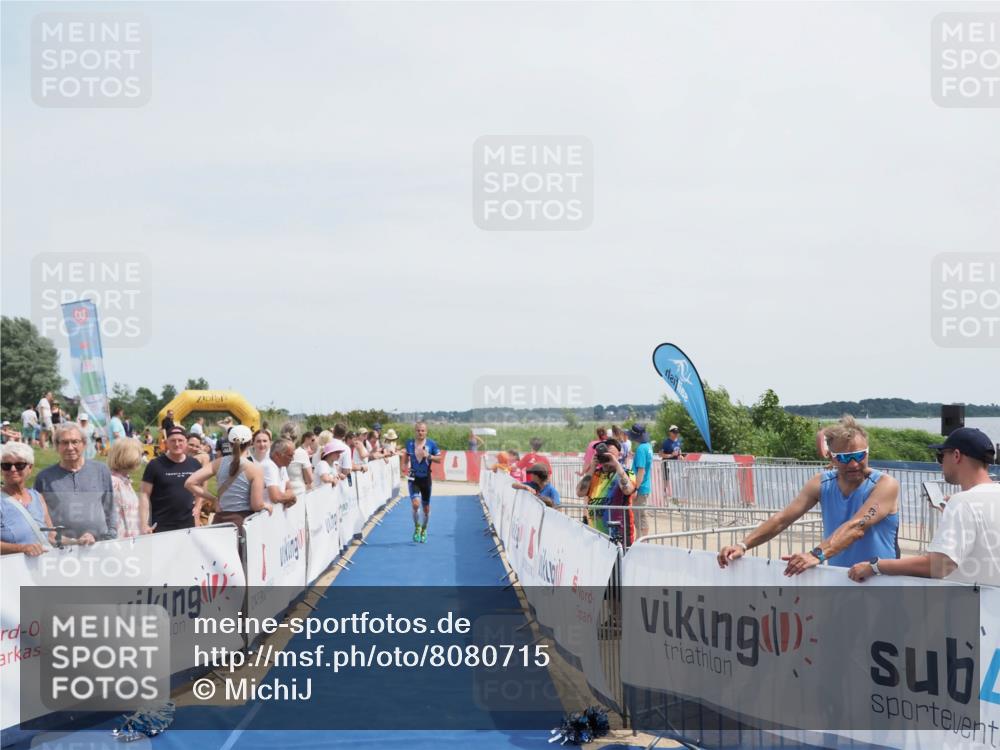 22.06.2025 - Viking Triathlon MichiJ http://msf.ph/oto/8080715 22.06.2025 14:23:13 Ziel 347 meine-sportfotos.de