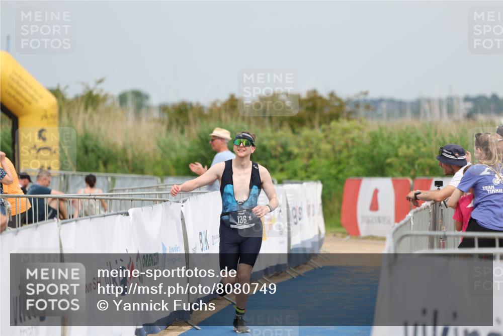 22.06.2025 - Viking Triathlon Yannick Fuchs http://msf.ph/oto/8080749 22.06.2025 17:02:51 Ziel 136 meine-sportfotos.de