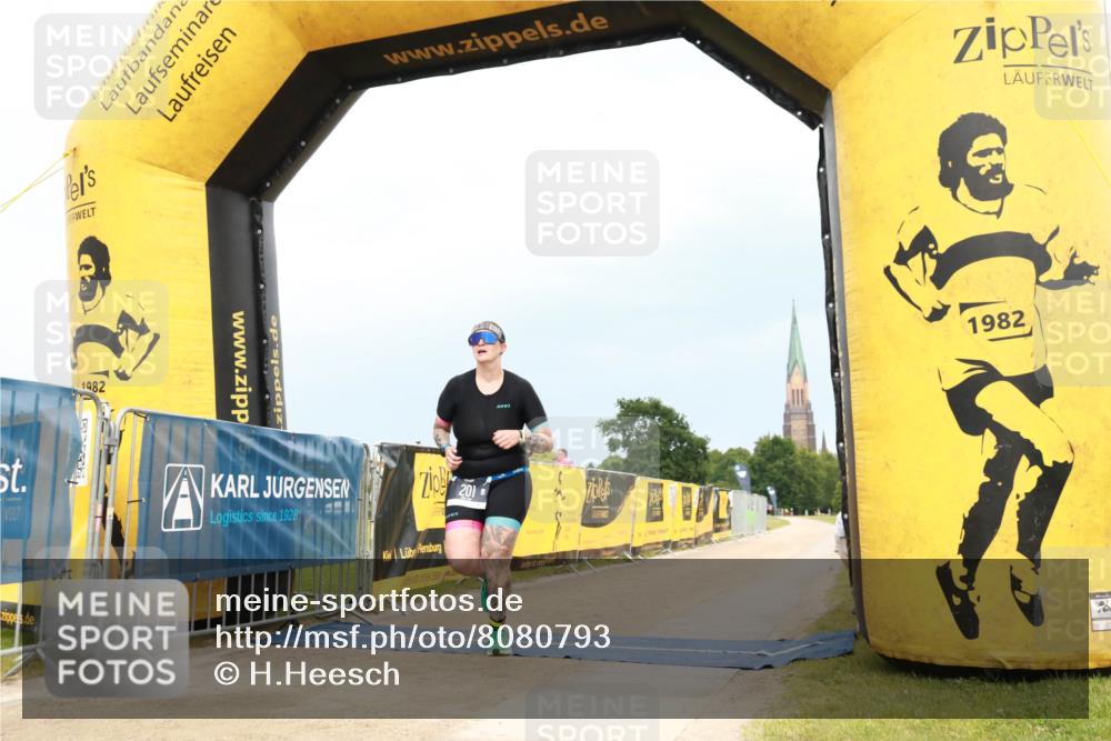 22.06.2025 - Viking Triathlon H.Heesch http://msf.ph/oto/8080793 22.06.2025 16:54:00 Laufen 201 meine-sportfotos.de