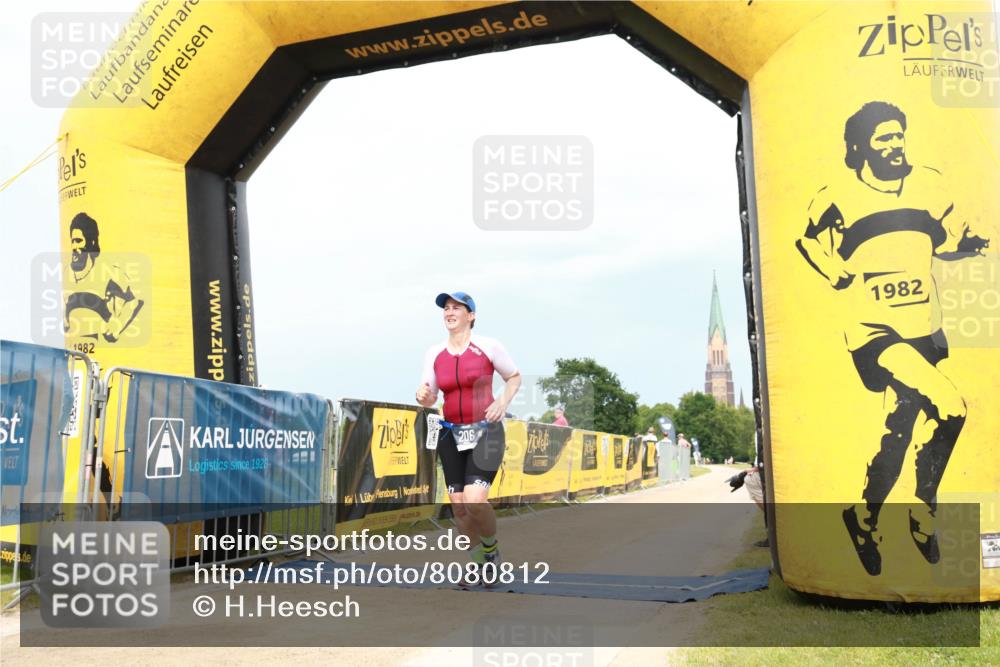 22.06.2025 - Viking Triathlon H.Heesch http://msf.ph/oto/8080812 22.06.2025 17:00:33 Laufen 206 meine-sportfotos.de